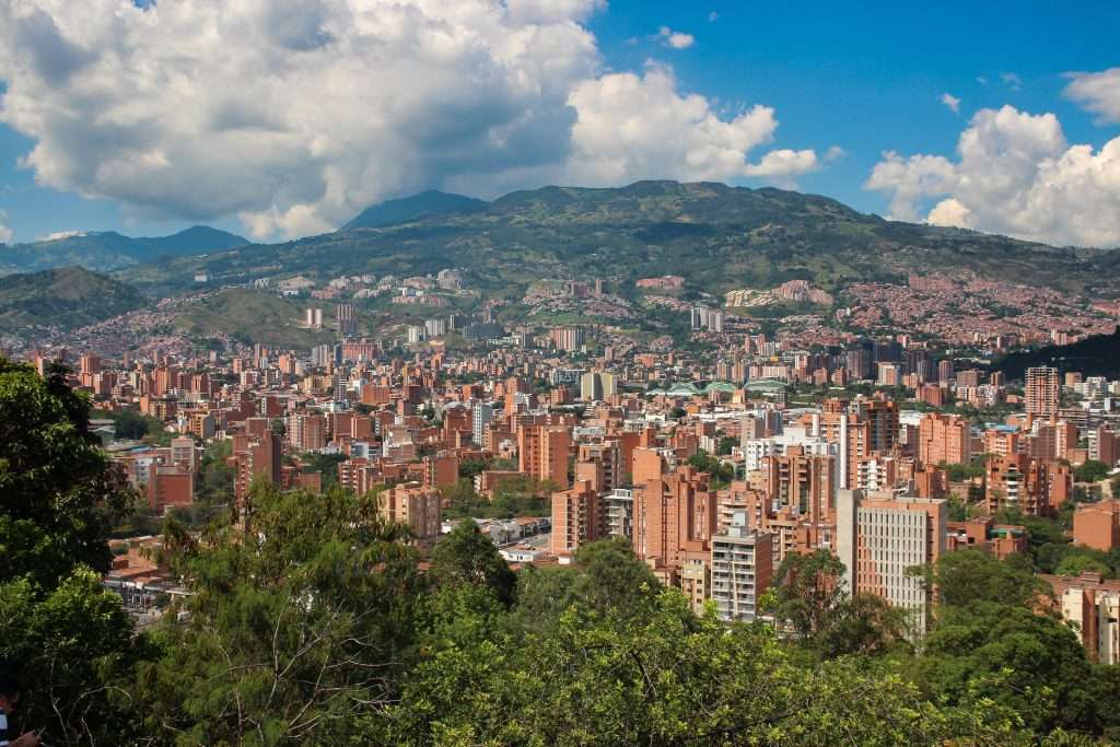 Barrios in Medellín – Get to know the story of your barrio
